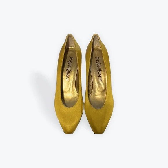 Vintage Yves Saint Laurent Satin Kitten Heel Pumps. Size 7. - Picture 3 of 7